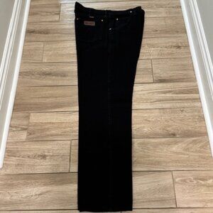 Men's Wangler Cowboy Cut Relaxed Fit Jean #31MWZWK